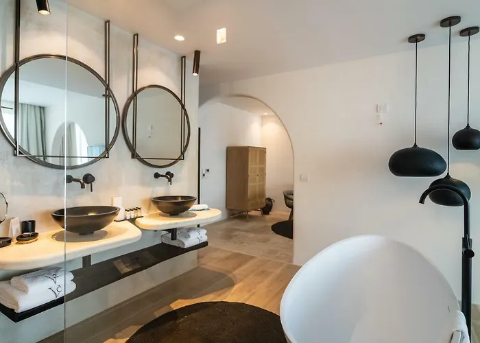 Chinka By Astor Garden - Adults Only